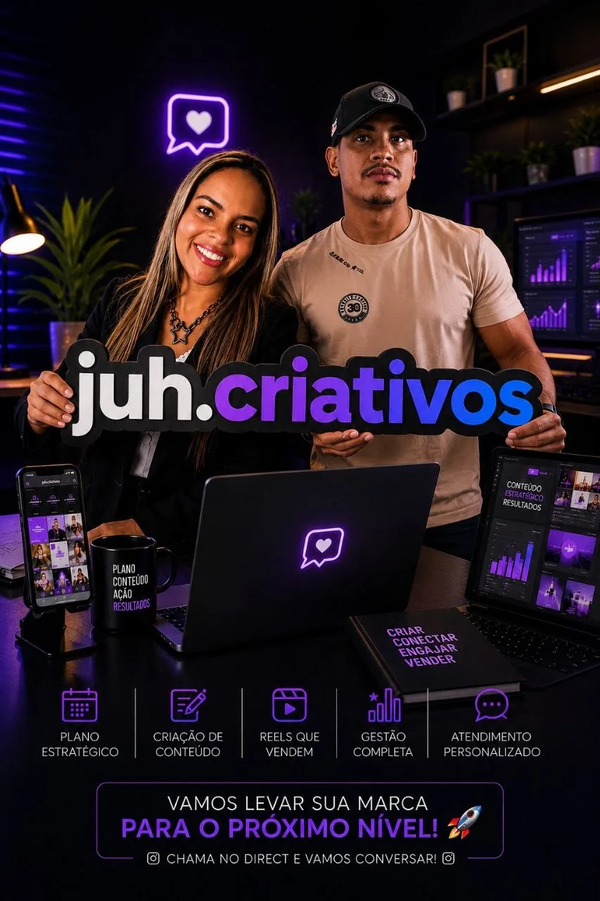 Equipe JUH.CRIATIVOS segurando a placa juh.criativos